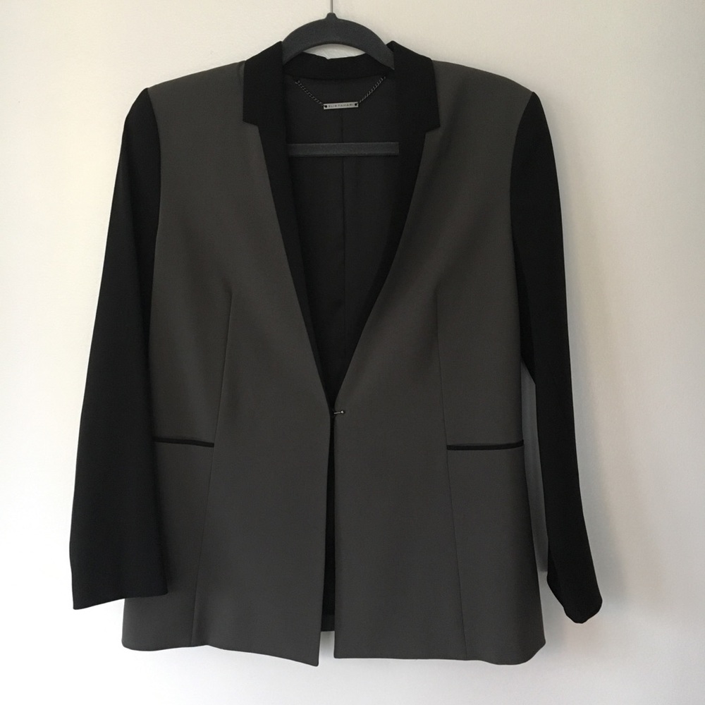 Elite Tahari Grey & Black Blazer